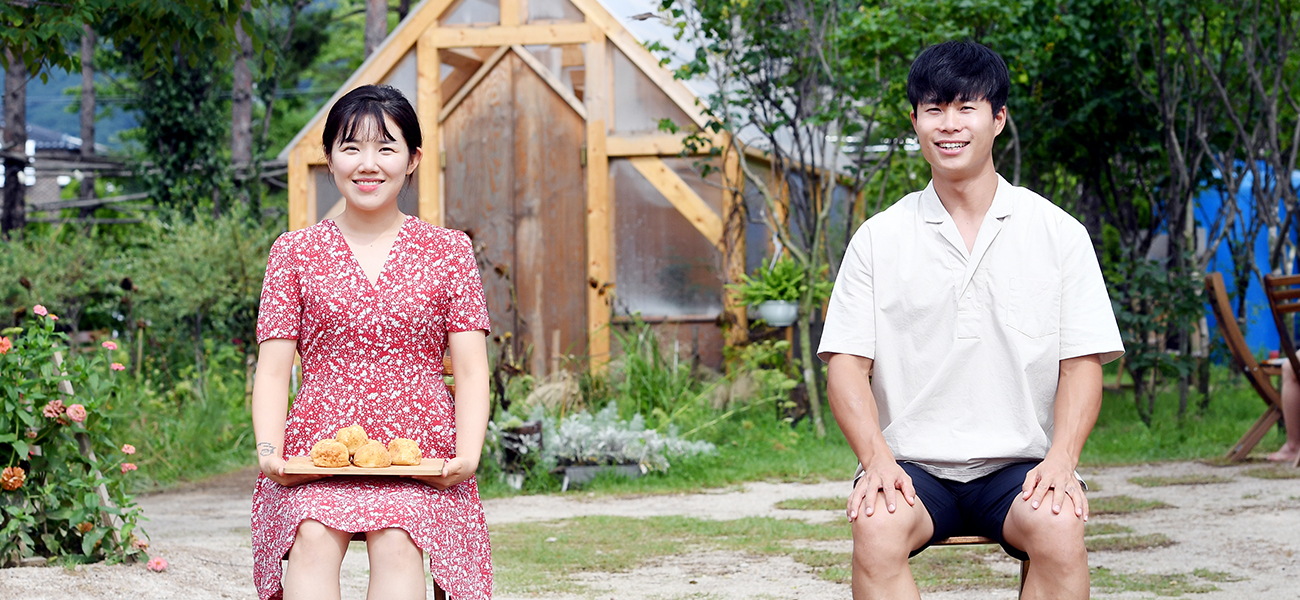 카페 감자밭 이미소·최동녘 대표
